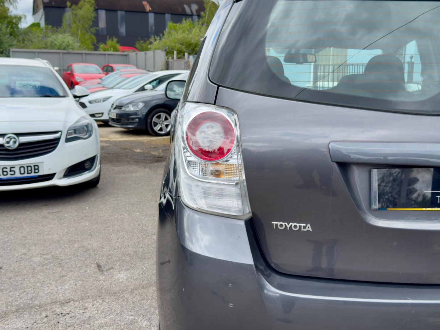 Used Toyota Verso 2010 for sale - 77460528: Photo 9