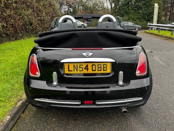 Used MINI Convertible 2004 for sale - 76946844: Photo