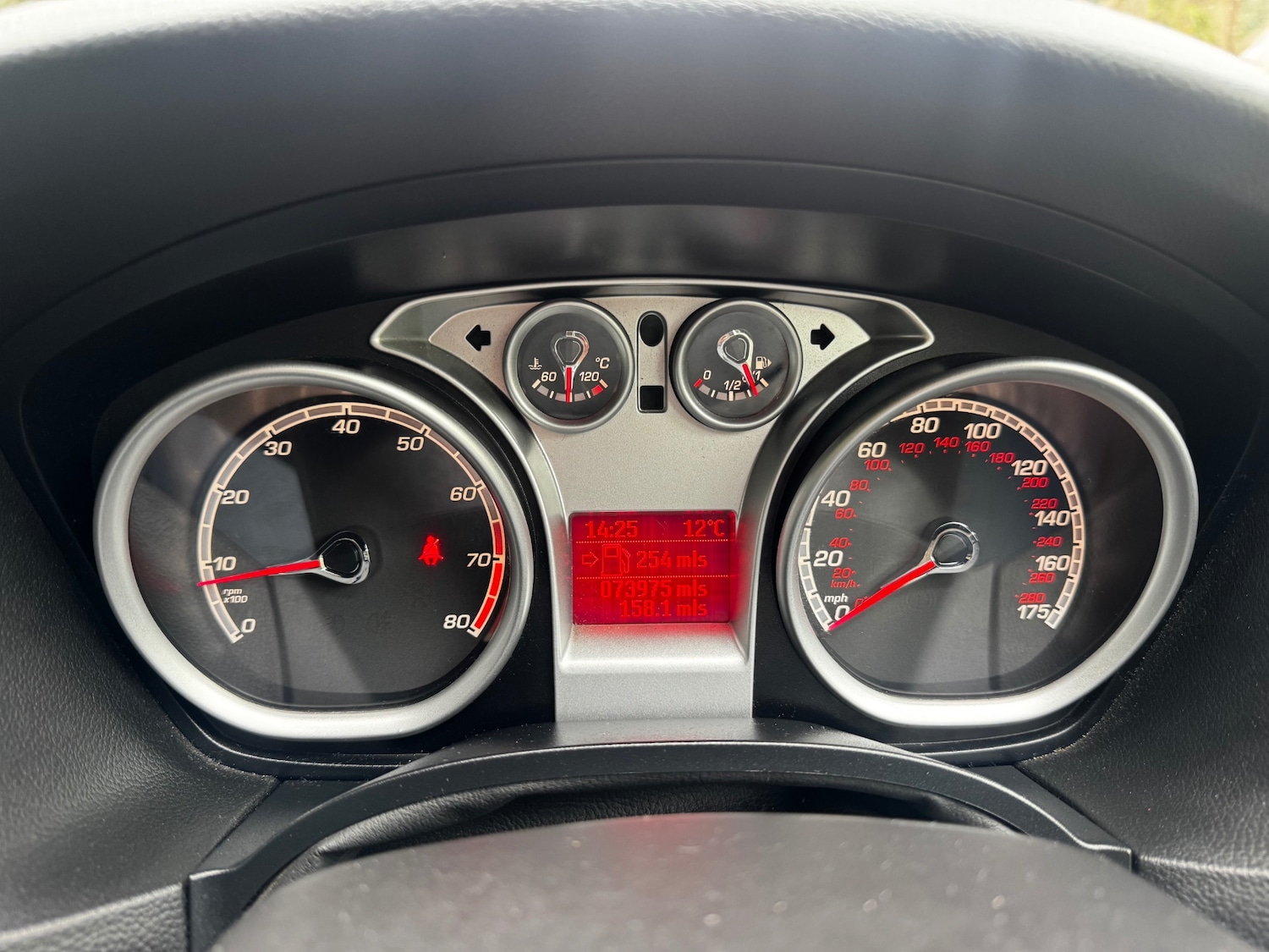 Used Ford Focus 2010 for sale - 77902763: Photo 14