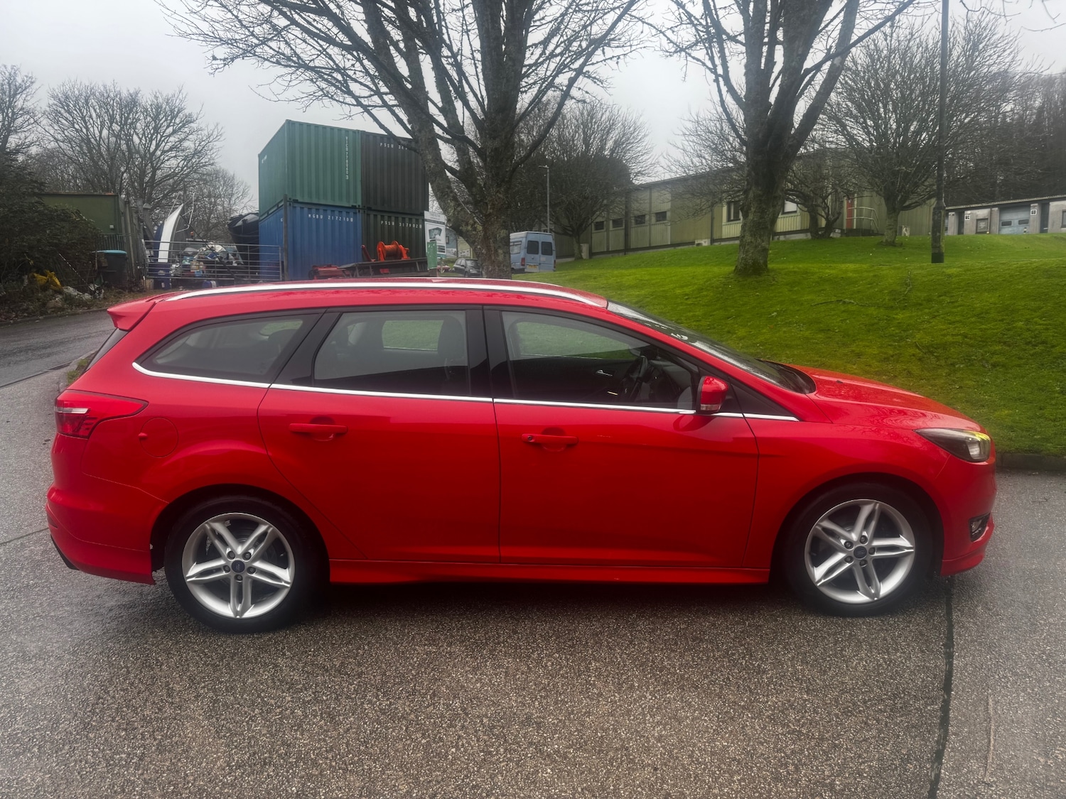 Used Ford Focus 2016 for sale - 76969125: Photo 2