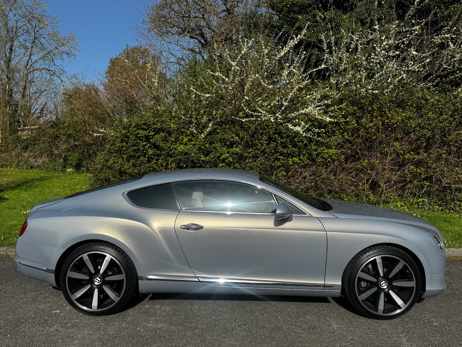 Used Bentley Continental 2011 for sale - 78154728: Photo 2