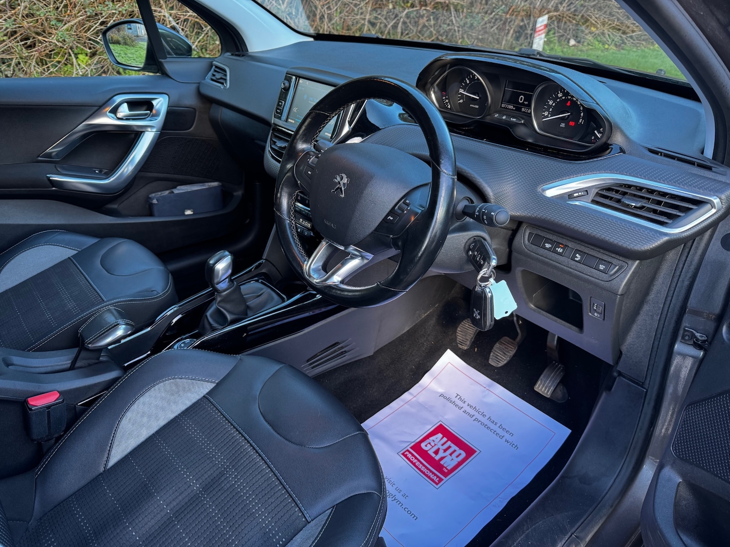 Used Peugeot 2008 2017 for sale - 77234484: Photo 11