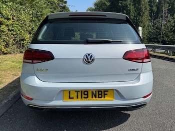 Used Volkswagen Golf 2019 for sale - 75556203: Photo