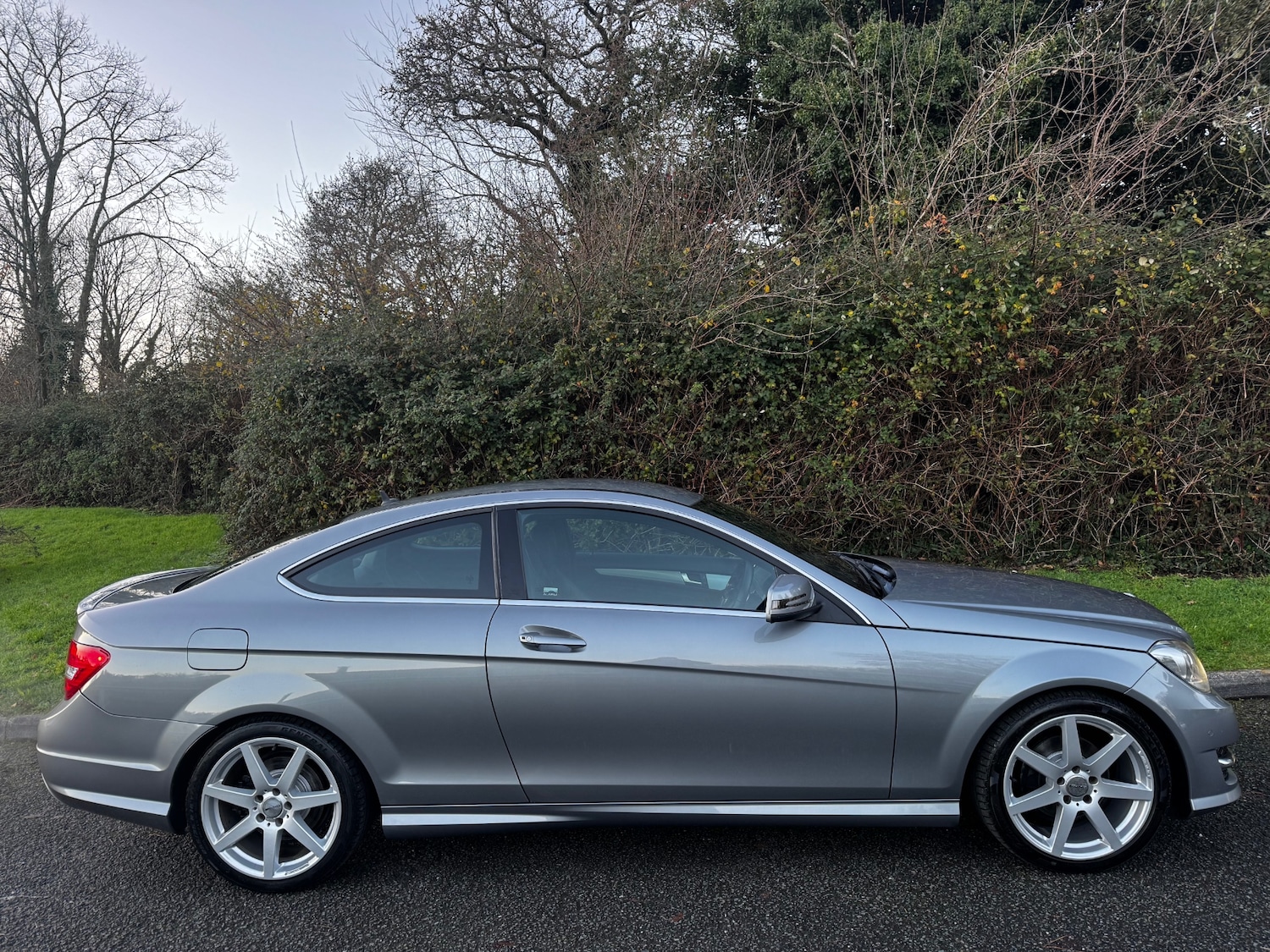 Used Mercedes-Benz C Class 2014 for sale - 76960310: Photo 2