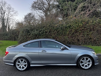 Used Mercedes-Benz C Class 2014 for sale - 76960310: Photo