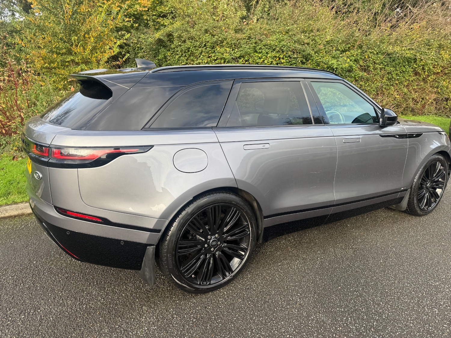 Used Land Rover Range Rover Velar 2019 for sale - 77901776: Photo 3