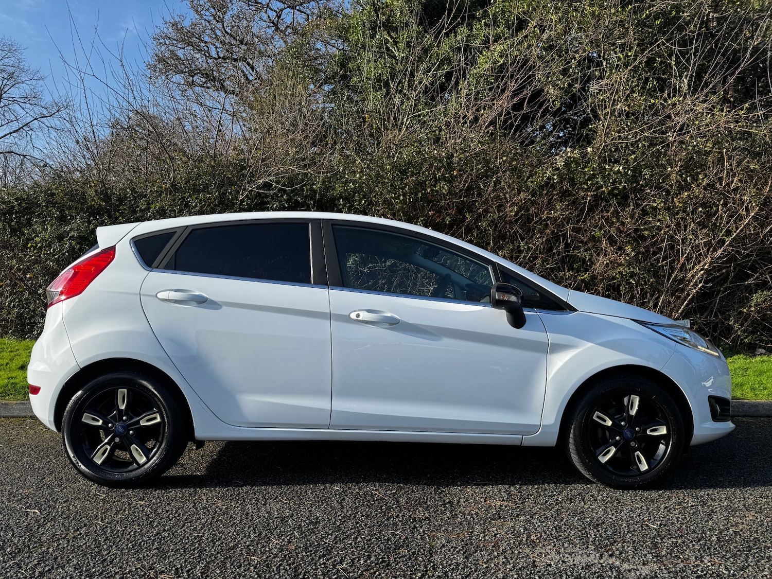 Used Ford Fiesta 2016 for sale - 77352217: Photo 2