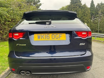 Used Jaguar F-Pace 2016 for sale - 76004657: Photo