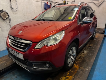 Used Peugeot 2008 2015 for sale - 76719494: Photo