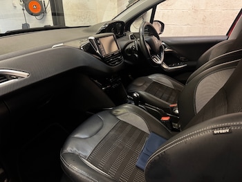 Used Peugeot 2008 2015 for sale - 76719494: Photo