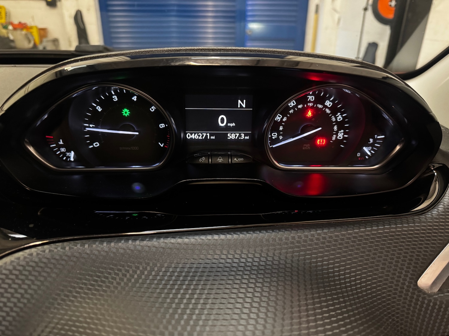 Used Peugeot 2008 2015 for sale - 76719494: Photo 5