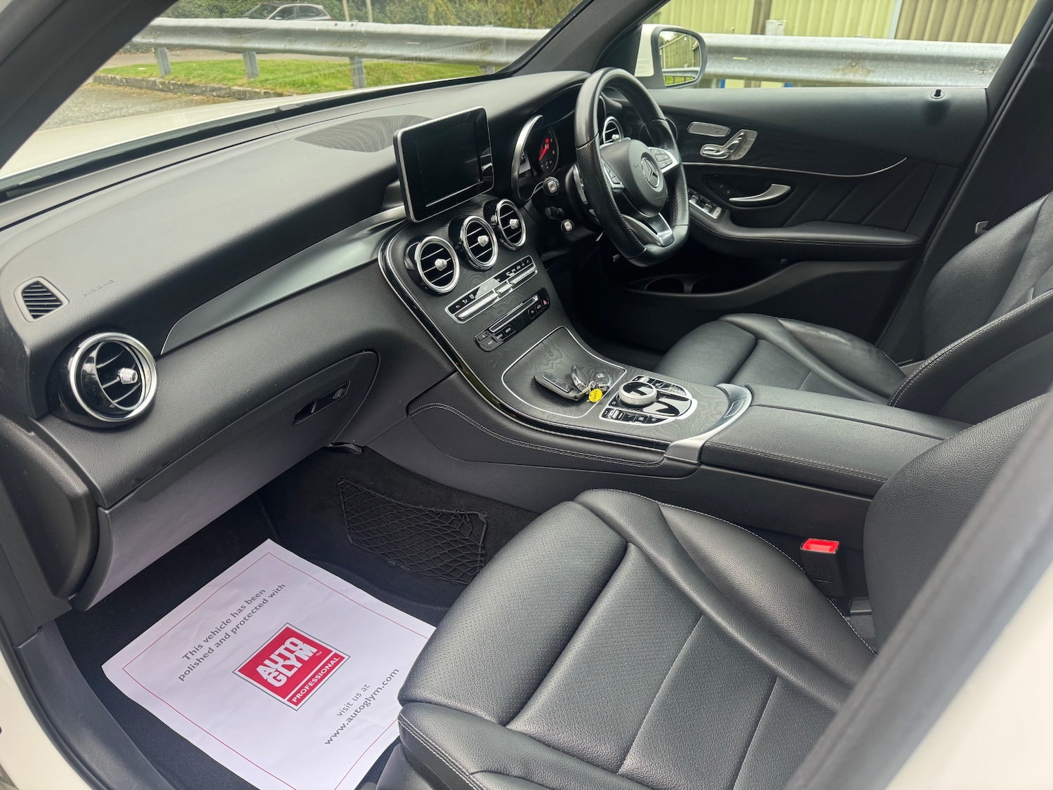 Used Mercedes-Benz GLC 2018 for sale - 76263668: Photo 16