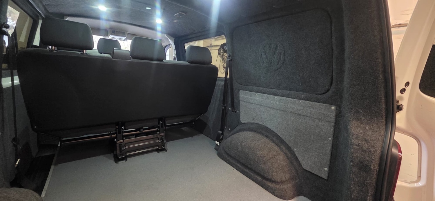 Used Volkswagen Transporter 2014 for sale - 77715171: Photo 9