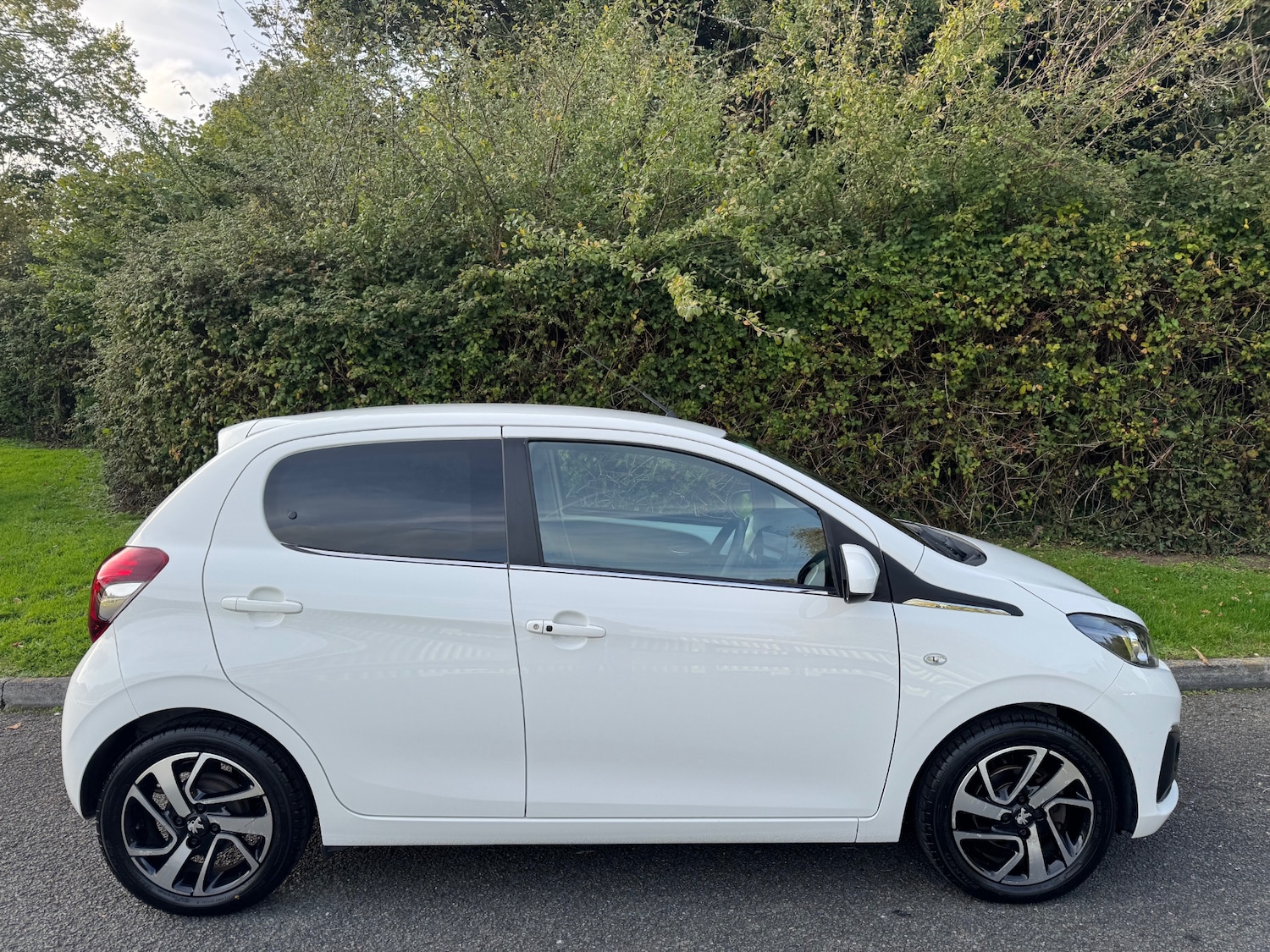 Used Peugeot 108 2018 for sale - 76196258: Photo 2