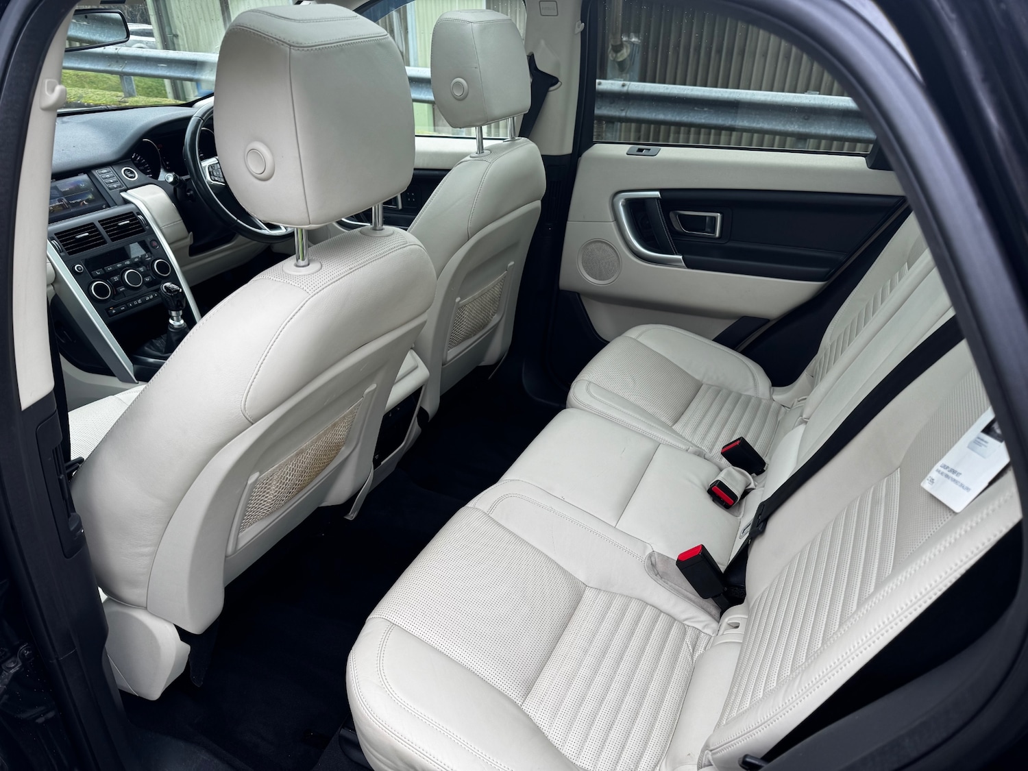 Used Land Rover Discovery Sport 2015 for sale - 77812796: Photo 17