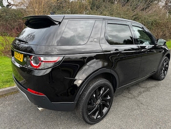 Used Land Rover Discovery Sport 2015 for sale - 77812796: Photo