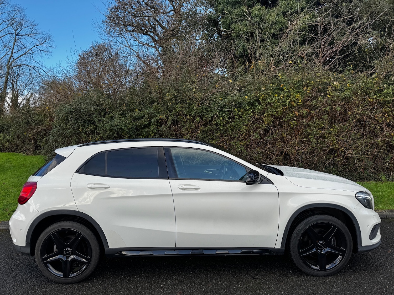 Used Mercedes-Benz GLA 2015 for sale - 76984911: Photo 2