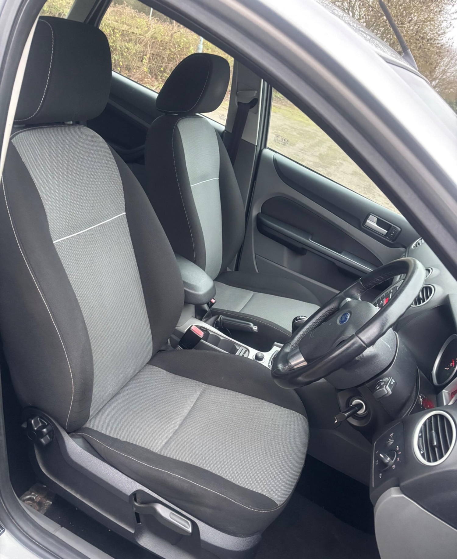 Used Ford Focus 2010 for sale - 77291671: Photo 8