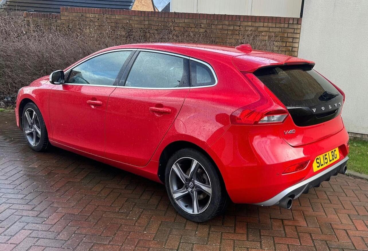 Used Volvo V40 2015 for sale - 77737947: Photo 4