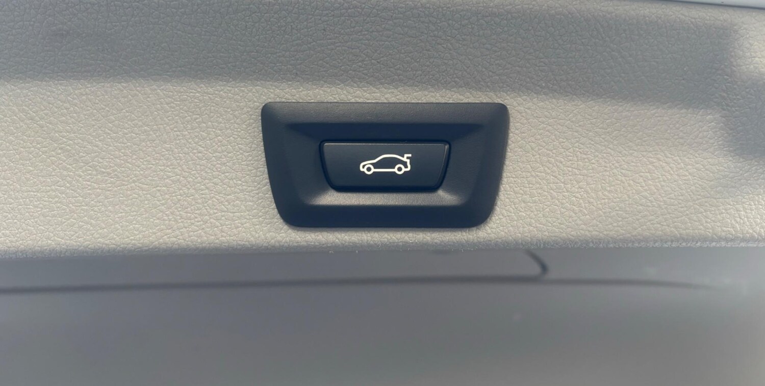 Vehicle 83