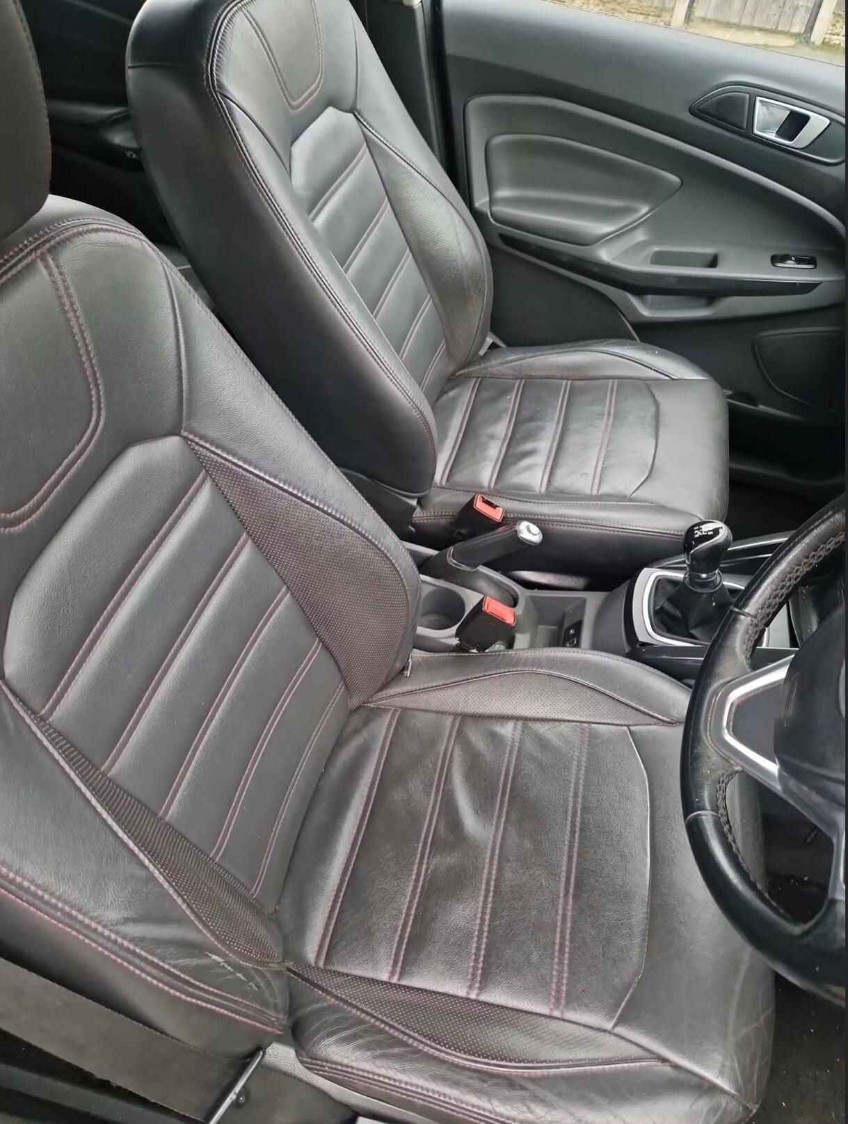 Used Ford Ecosport 2014 for sale - 77898635: Photo 6