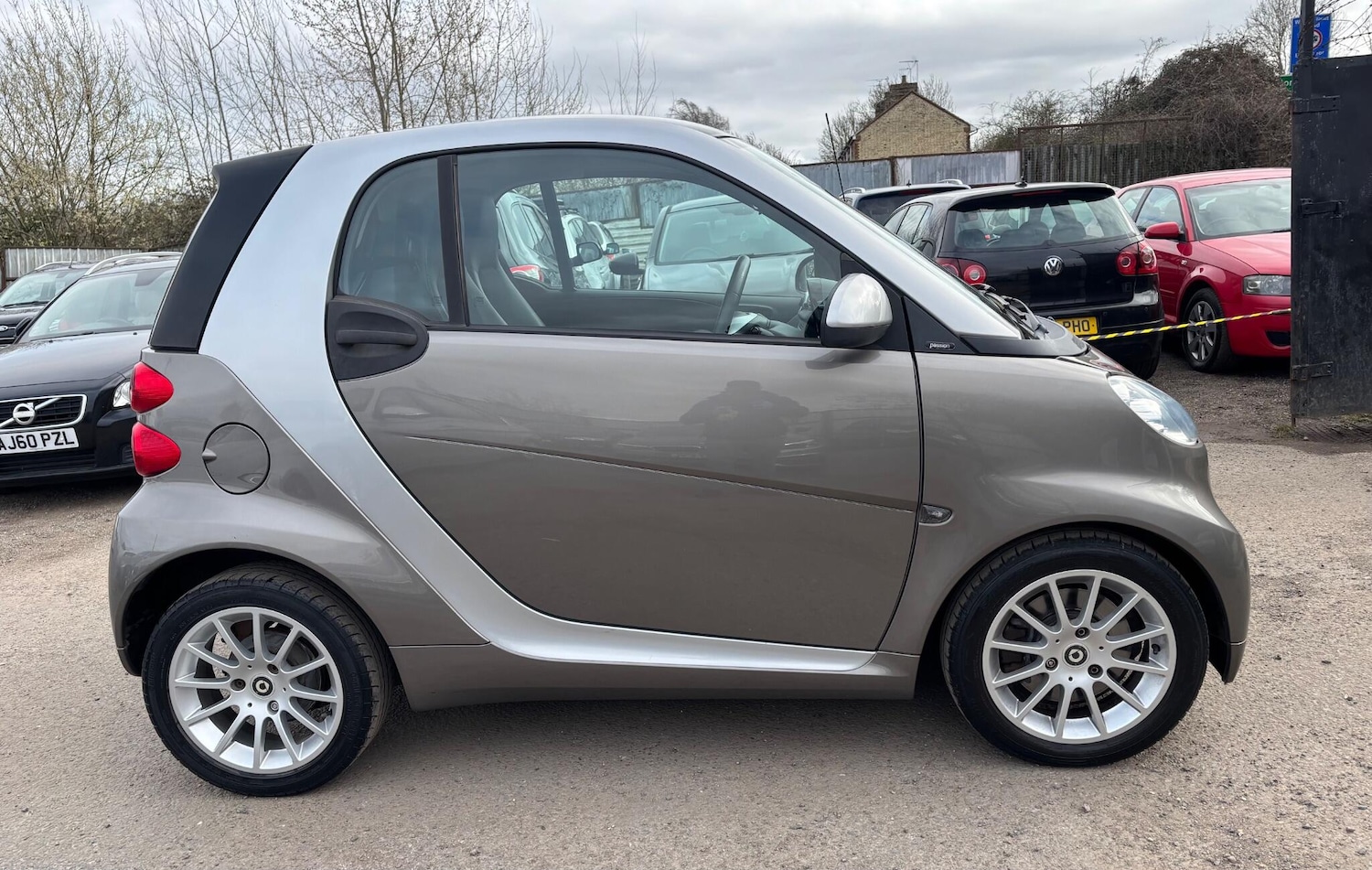 Used smart fortwo 2011 for sale - 78006756: Photo 25