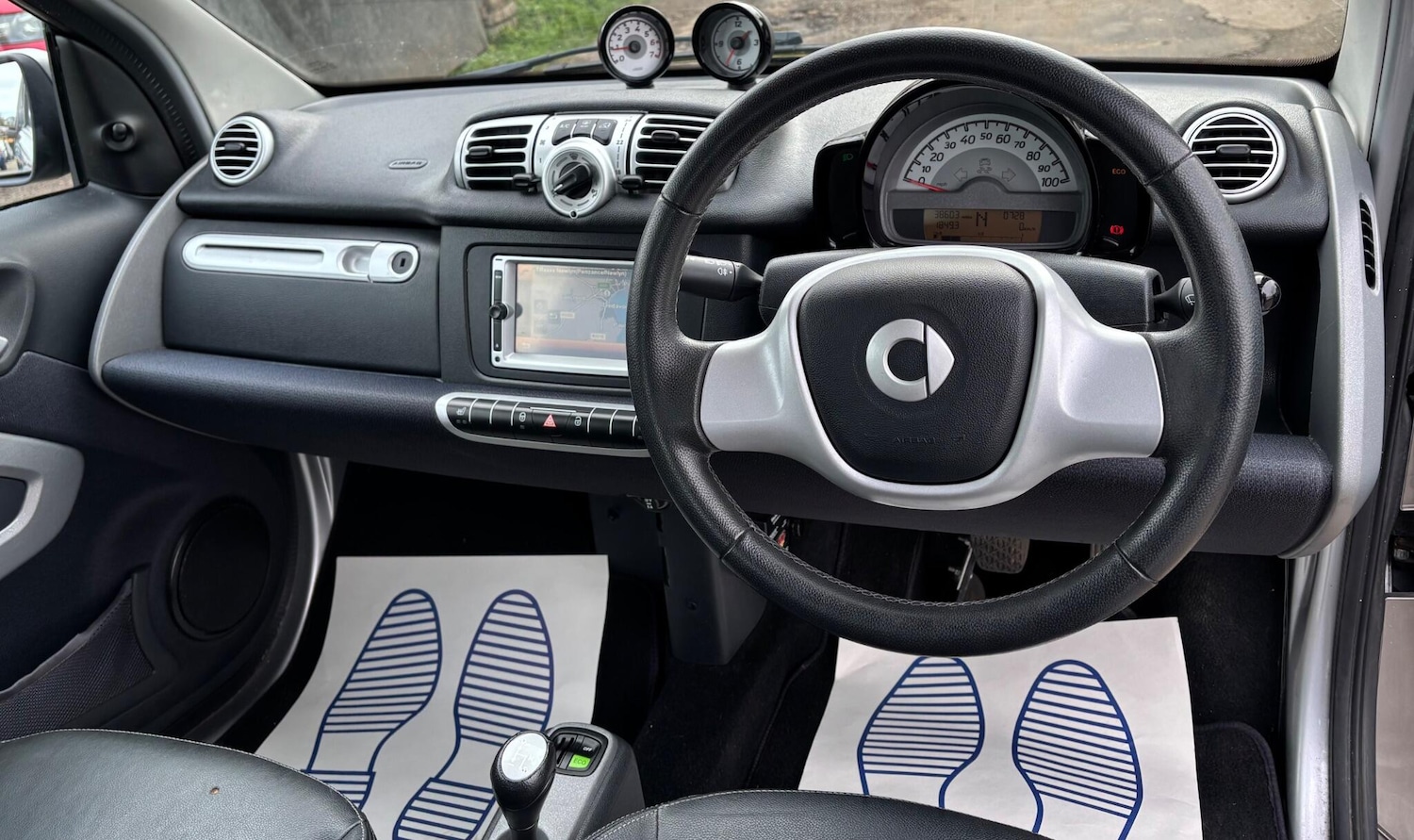 Used smart fortwo 2011 for sale - 78006756: Photo 7