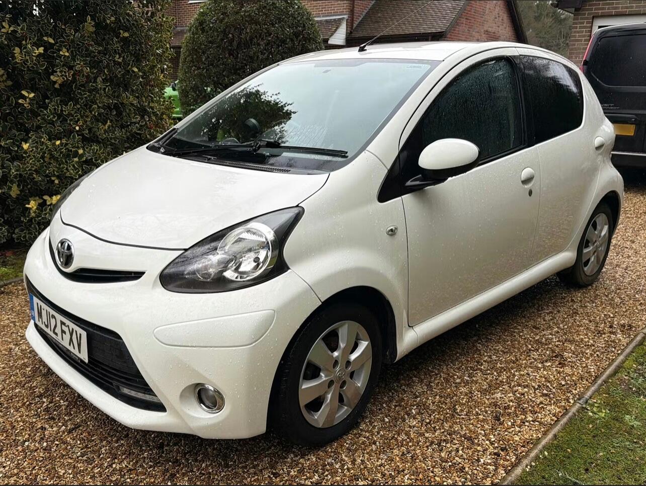 Used Toyota AYGO for sale - 77484395: Photo 2