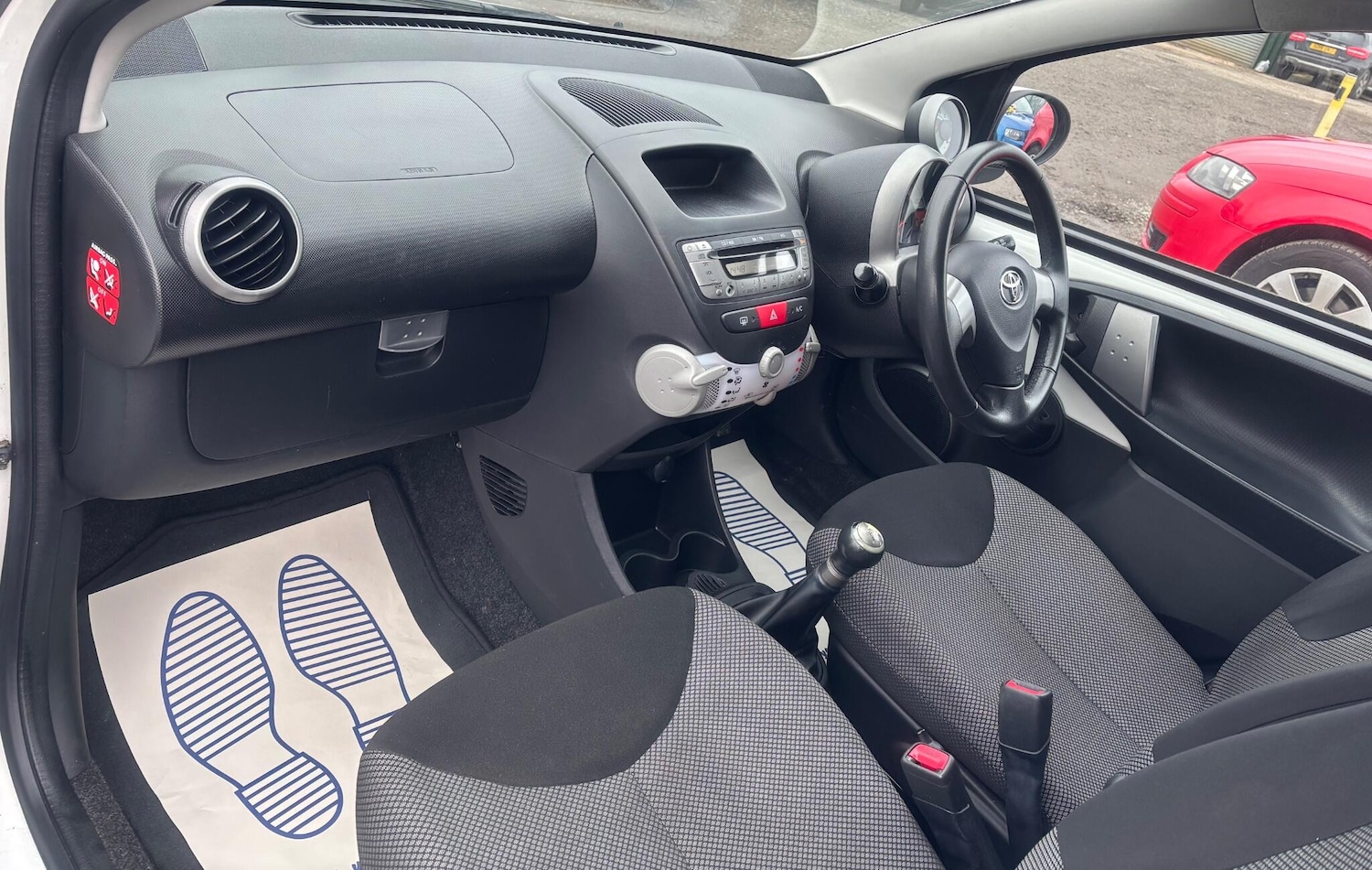 Used Toyota AYGO 2012 for sale - 77484395: Photo 24