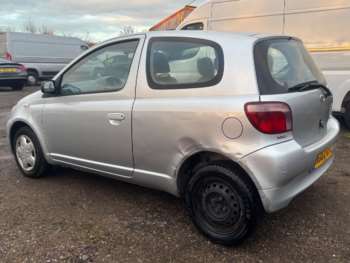 Used Toyota Yaris 2002 for sale - 74284779: Photo