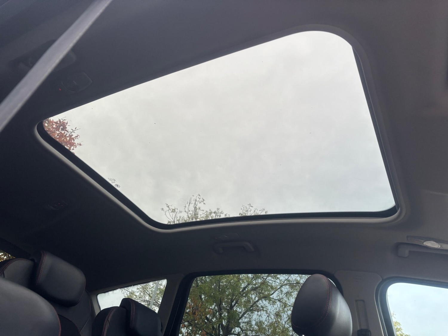 Used Ford S-Max 2015 for sale - 77291950: Photo 12