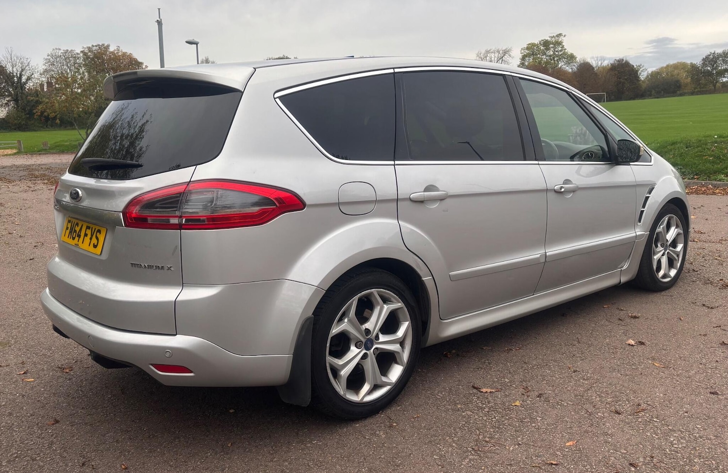 Used Ford S-Max 2015 for sale - 77291950: Photo 3