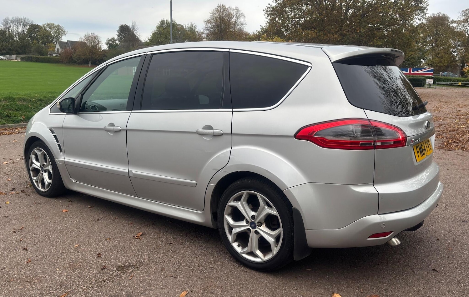 Used Ford S-Max 2015 for sale - 77291950: Photo 4