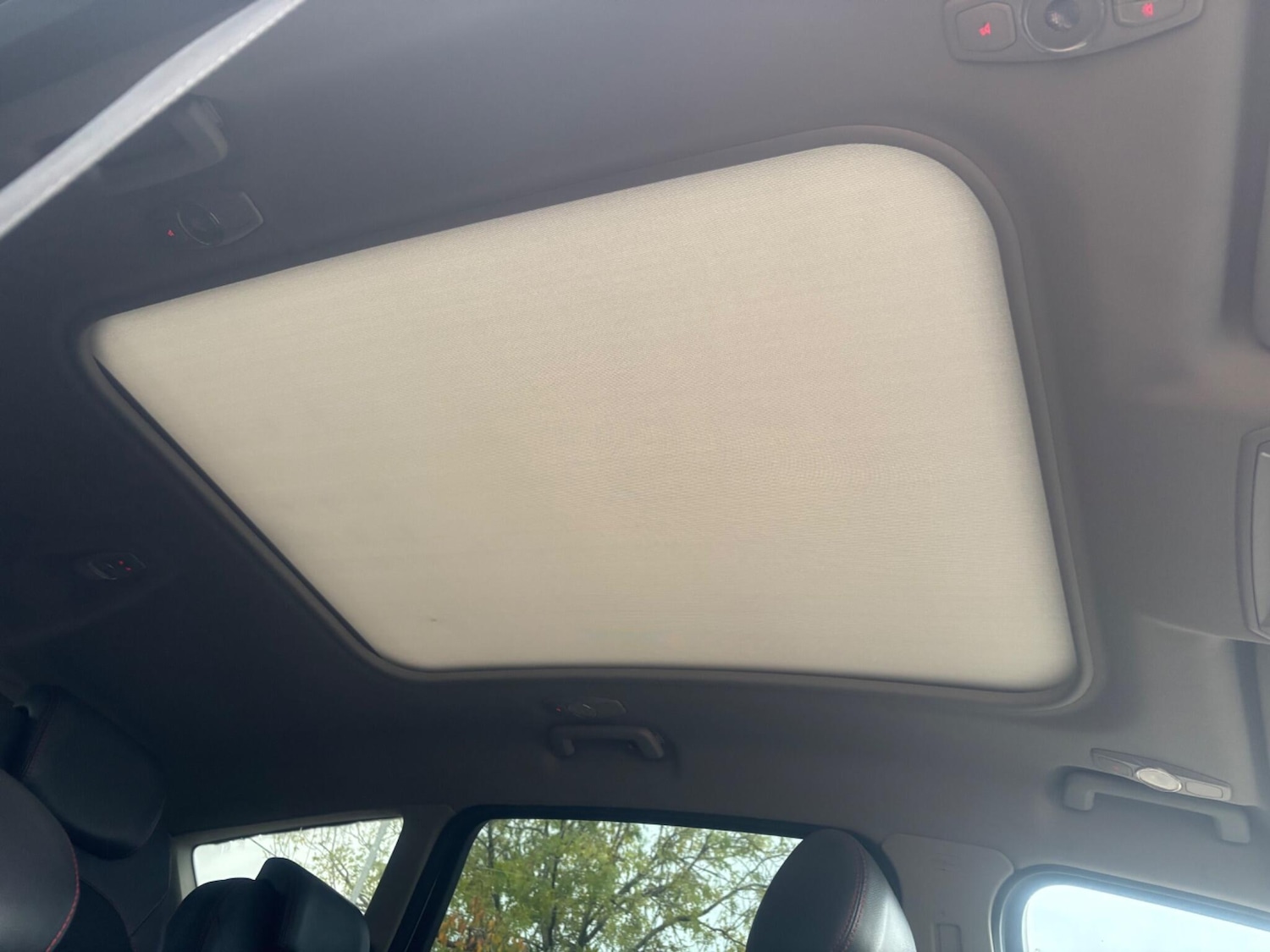 Used Ford S-Max 2015 for sale - 77291950: Photo 47