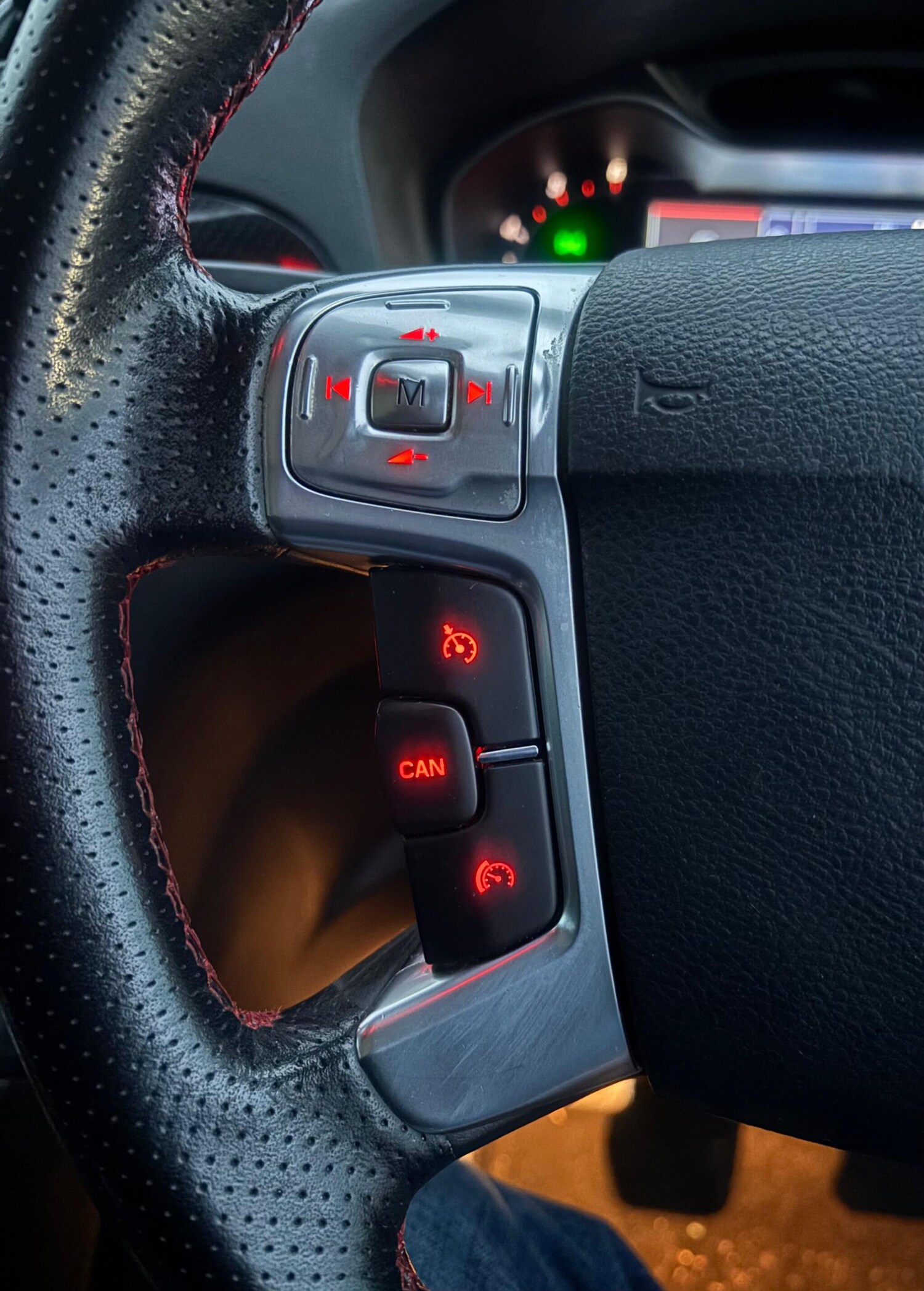 Used Ford S-Max 2015 for sale - 77291950: Photo 49