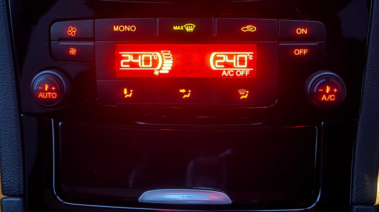 Used Ford S-Max 2015 for sale - 77291950: Photo 60