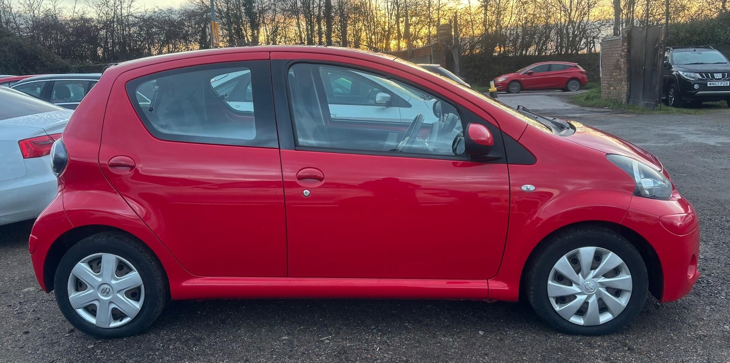 Used Toyota AYGO for sale - 77684080: Photo 25