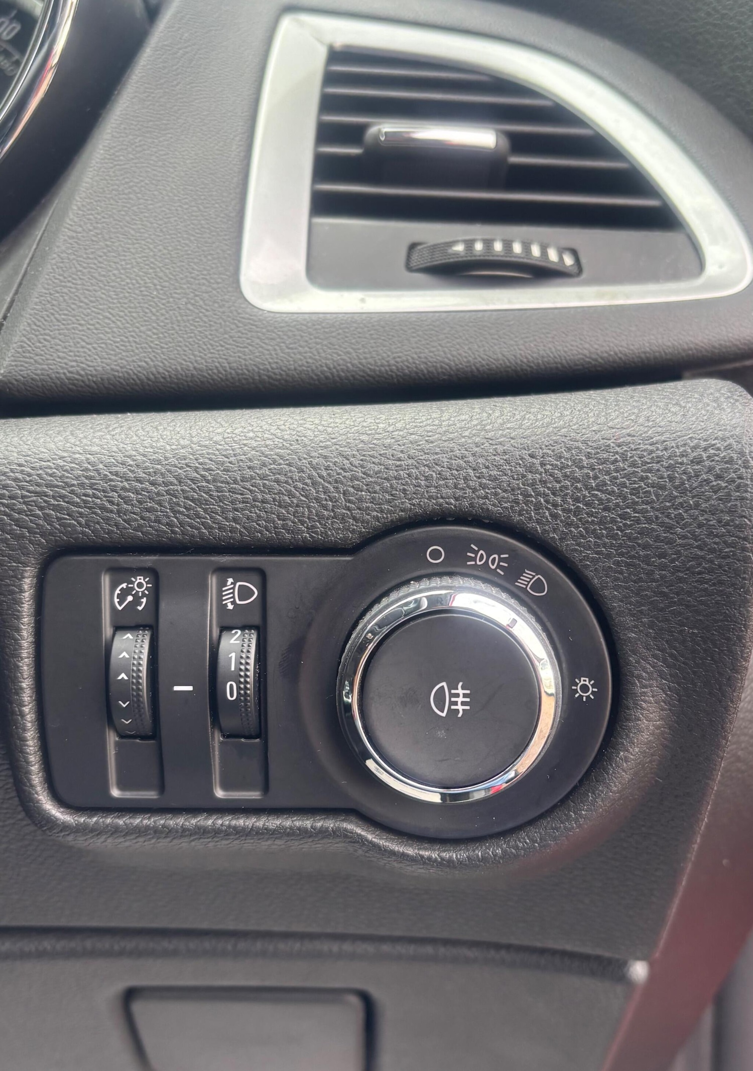 Used Vauxhall Astra 2015 for sale - 77704986: Photo 23