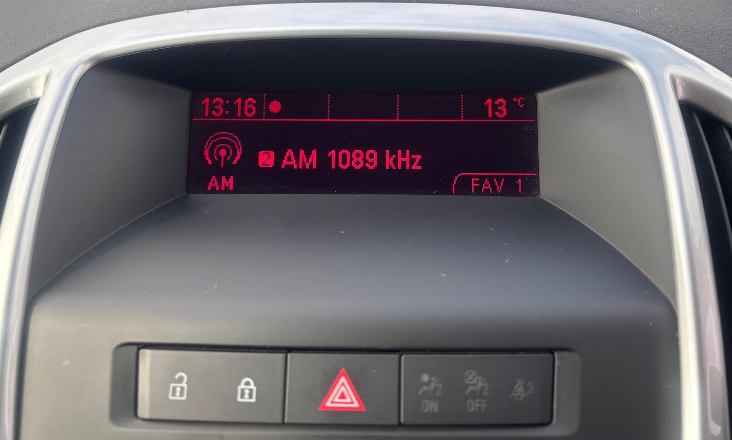 Used Vauxhall Astra 2015 for sale - 77704986: Photo 35