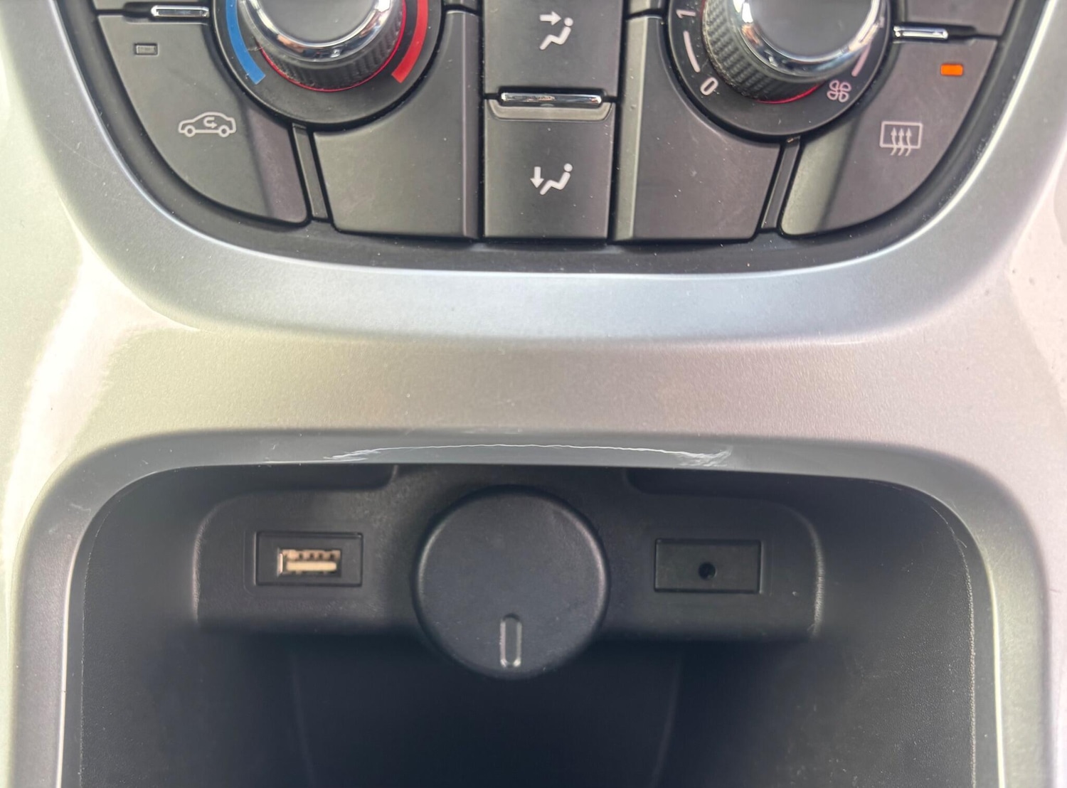 Used Vauxhall Astra 2015 for sale - 77704986: Photo 37