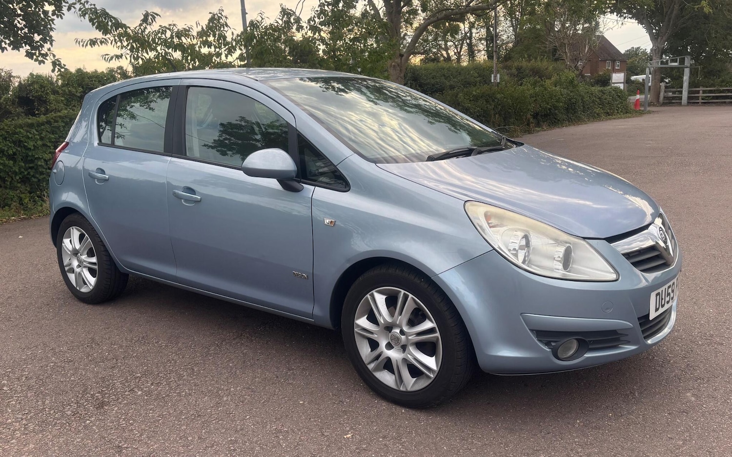 Used Vauxhall Corsa 2009 for sale - 77722832: Photo 1