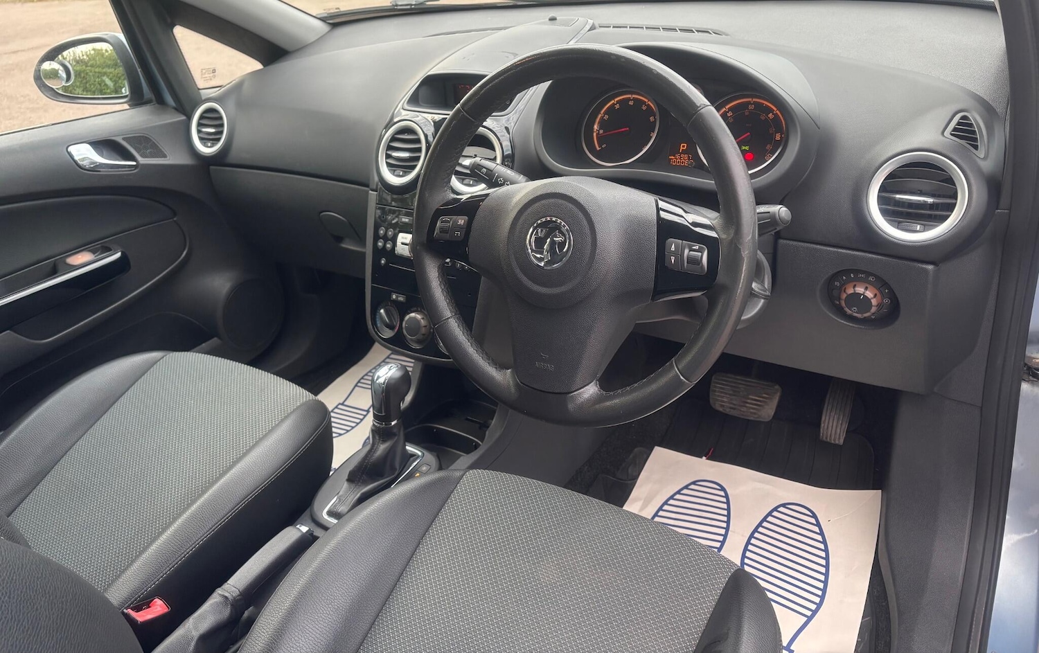 Used Vauxhall Corsa 2009 for sale - 77722832: Photo 41