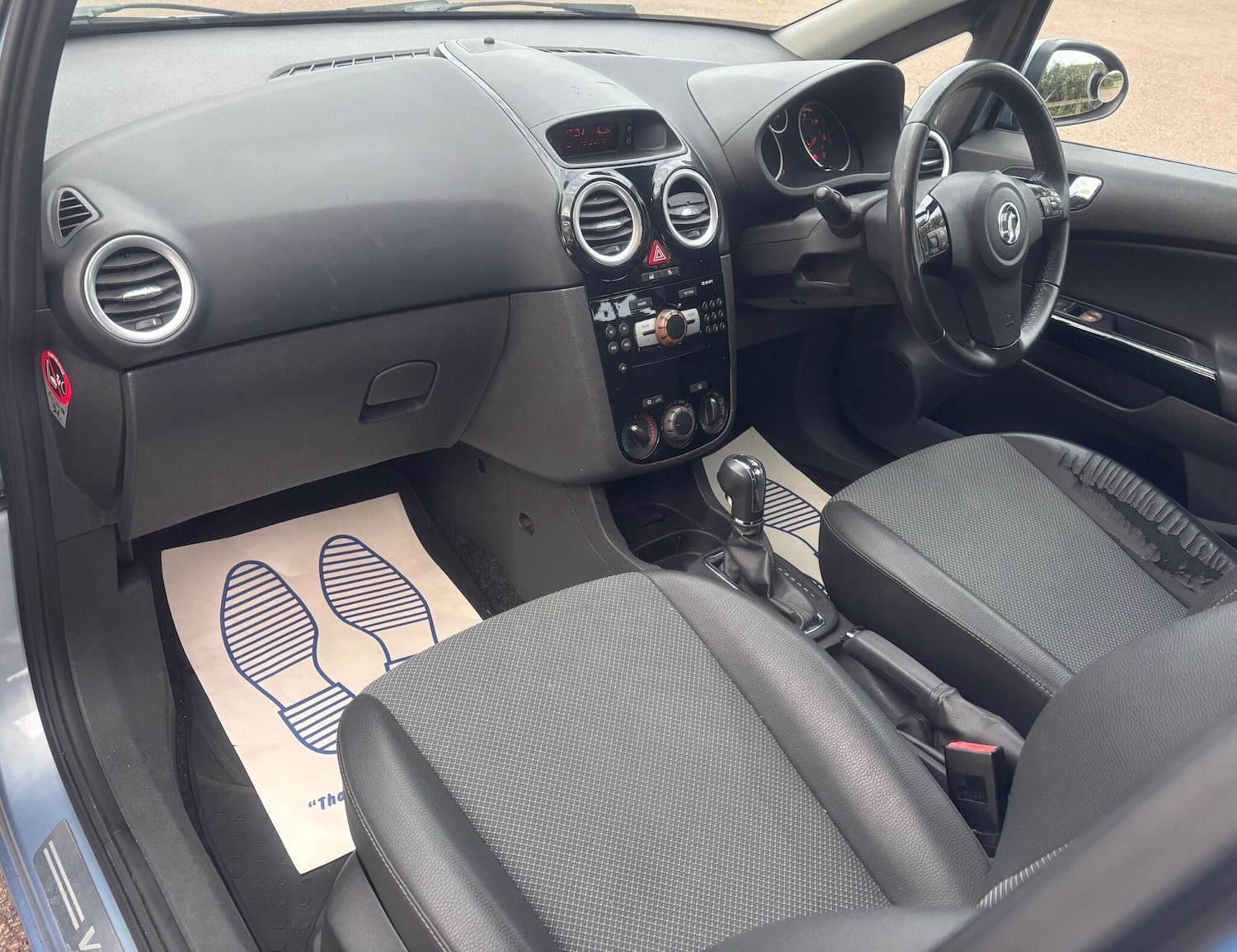 Used Vauxhall Corsa 2009 for sale - 77722832: Photo 42