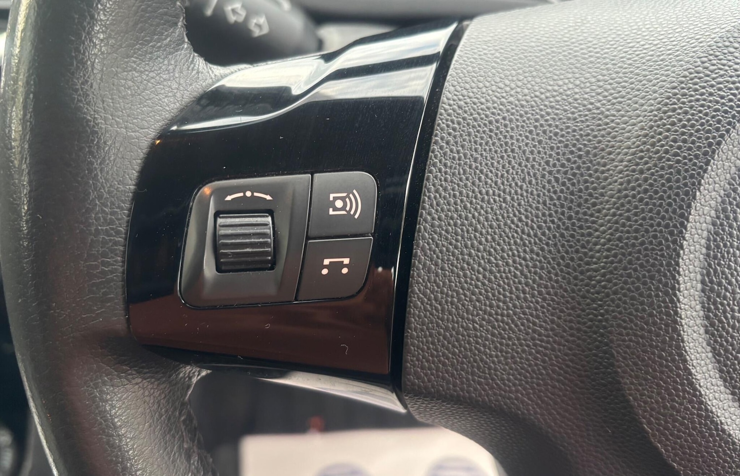 Used Vauxhall Corsa 2009 for sale - 77722832: Photo 44