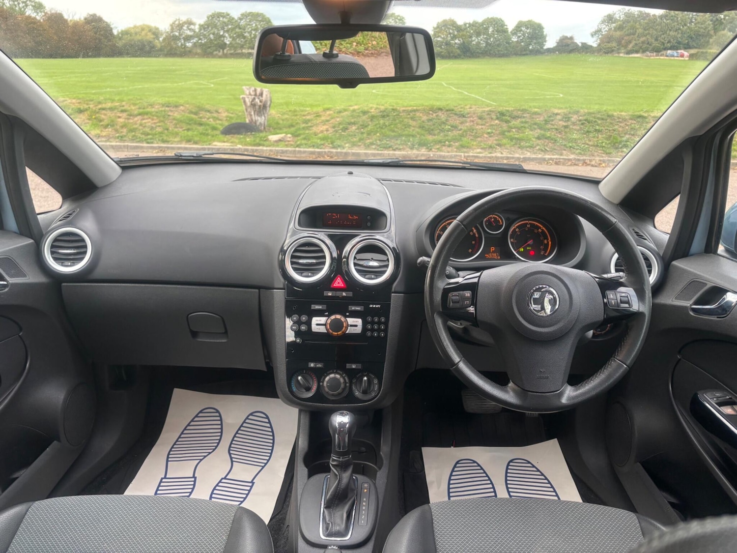 Used Vauxhall Corsa 2009 for sale - 77722832: Photo 7