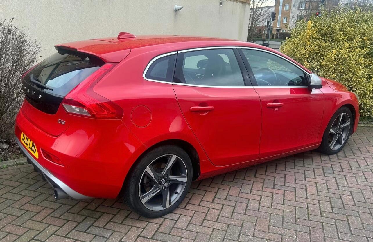 Used Volvo V40 2015 for sale - 77564901: Photo 3
