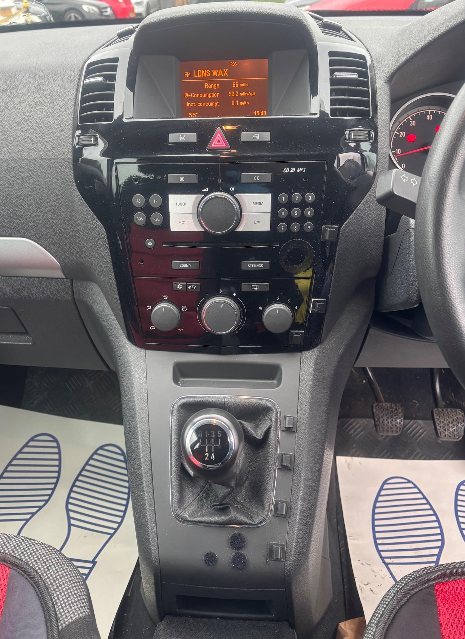 Used Vauxhall Zafira for sale - 77550105: Photo 31