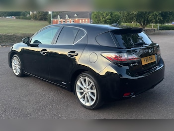Used Lexus CT 2011 for sale - 75770021: Photo