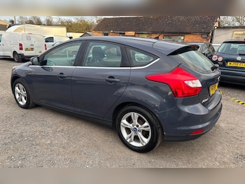 Used Ford Focus 2011 for sale - 79049217: Photo