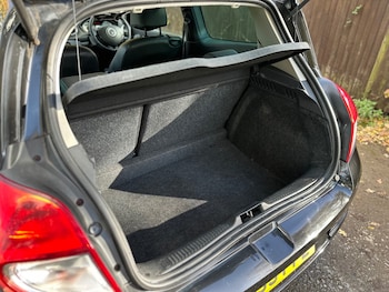 Used Renault Clio 2010 for sale - 76479958: Photo